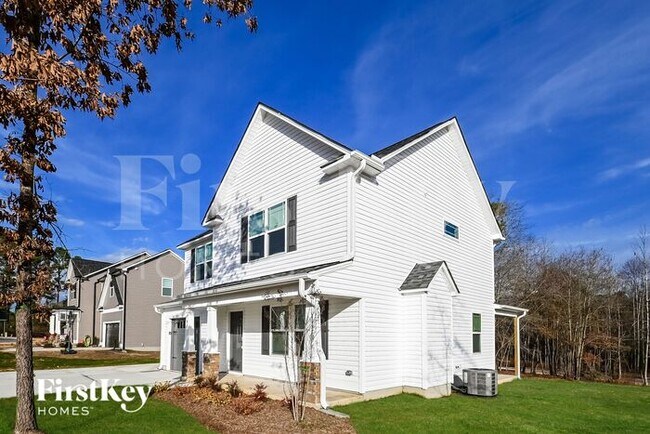 Building Photo - 92 Hillview Dr