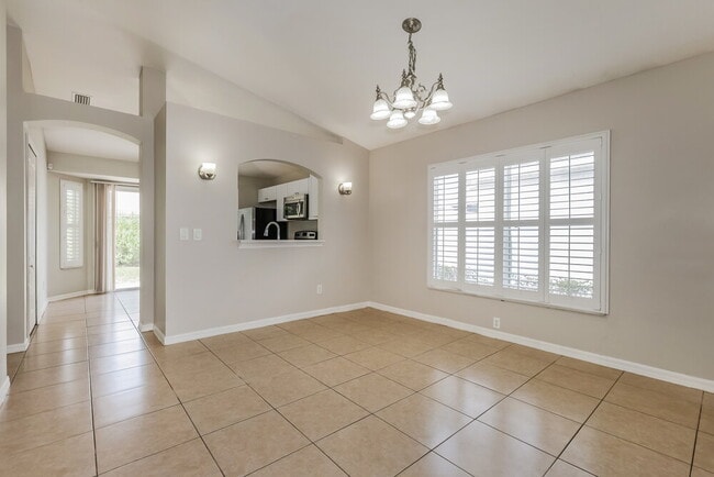 Building Photo - 2614 Lansbury Pl