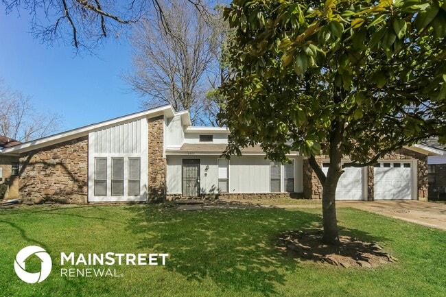 Building Photo - 6300 Scarletcrest Ln