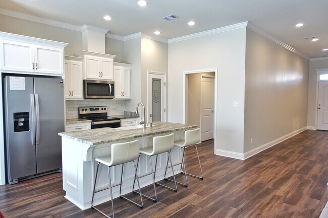 Building Photo - 3856 Zaun Cir