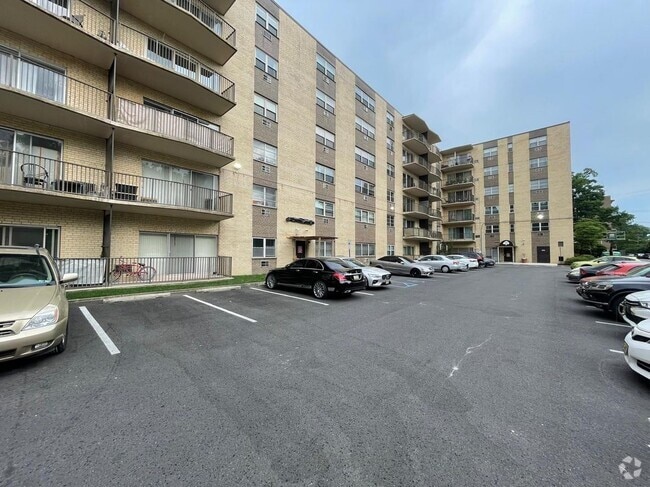 Building Photo - 416 Chestnut St