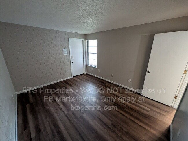 Foto del edificio - 3426 W Dorchester Ridge