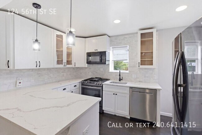 Foto del edificio - 124 56th St SE