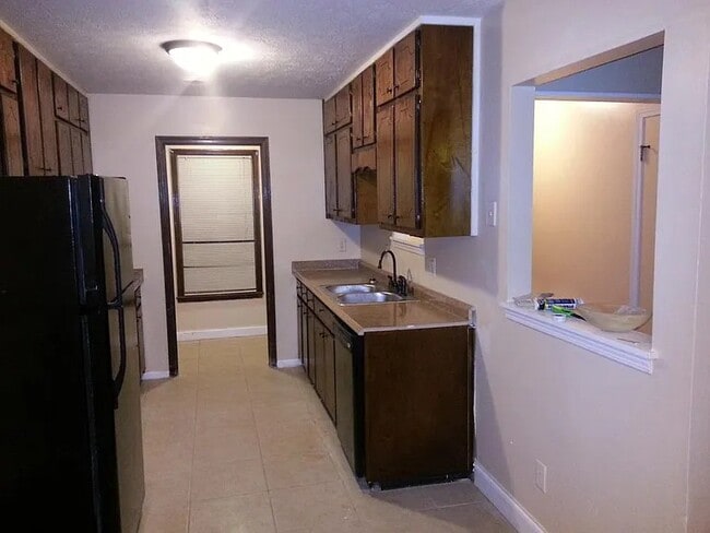 Building Photo - 55 Belmont Ct