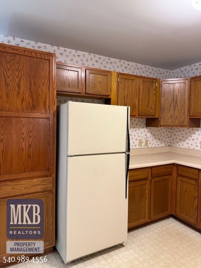 Building Photo - Single Family Home in Salem City