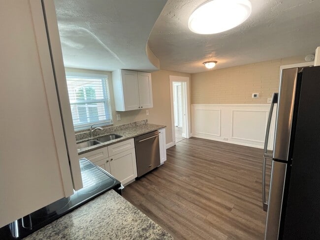 Building Photo - 3336 Rosefield Dr