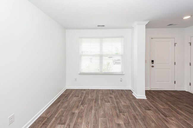 Foto del edificio - 715 Hilchot Dr