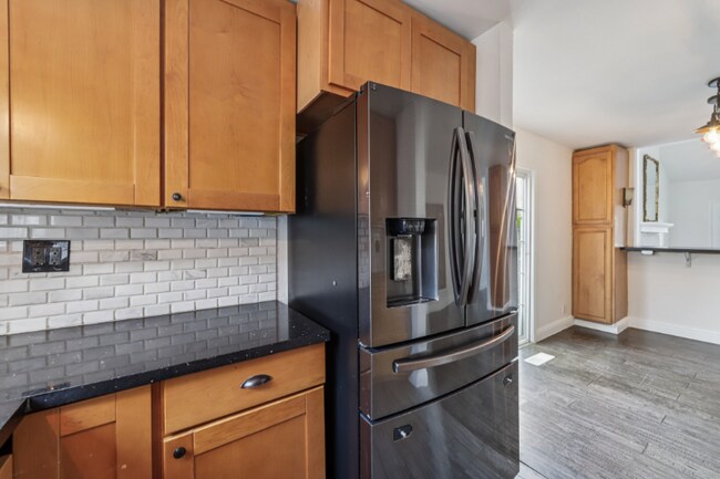 Foto del edificio - 1040 N Capitol Ave