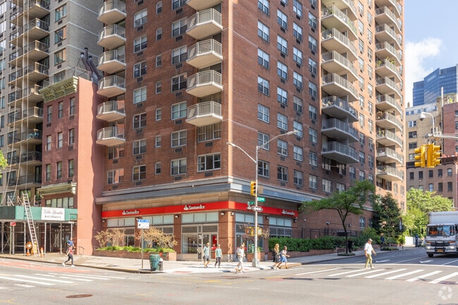 Building Photo - Murray Hill House
