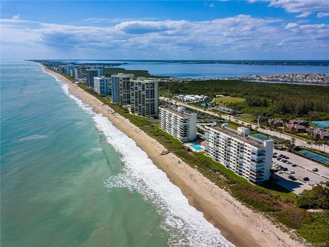 Building Photo - 9490 S Ocean Dr