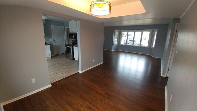 Foto del edificio - 3 Bedrooom Home Located in the Heart of We...