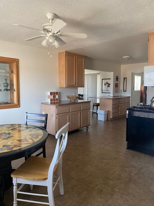 Building Photo - All appliances & All utilities Included! F...
