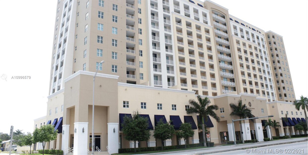 Foto principal - 117 NW 42nd Ave