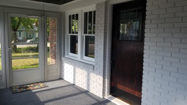 Foto del edificio - 5721 N Keystone Ave