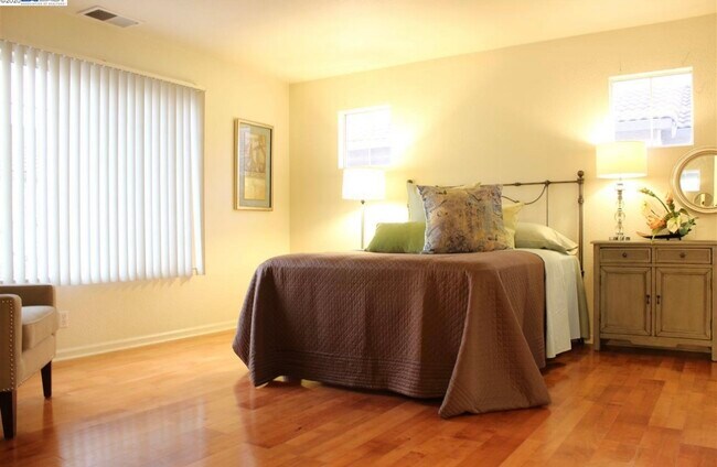 Foto del edificio - 2213 Wigeon Ct