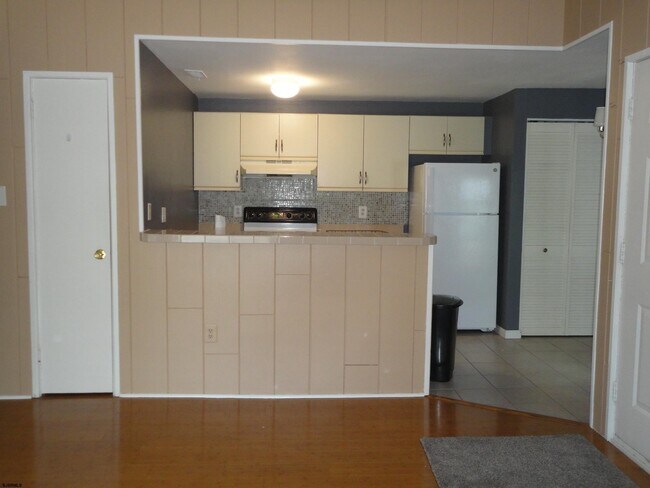 Foto del edificio - 176 Meadow Ridge Rd