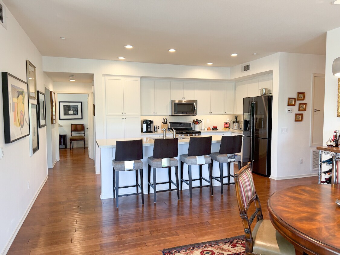 Kitchen - 12915 Park Pl