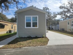 Building Photo - 5552 Annette St