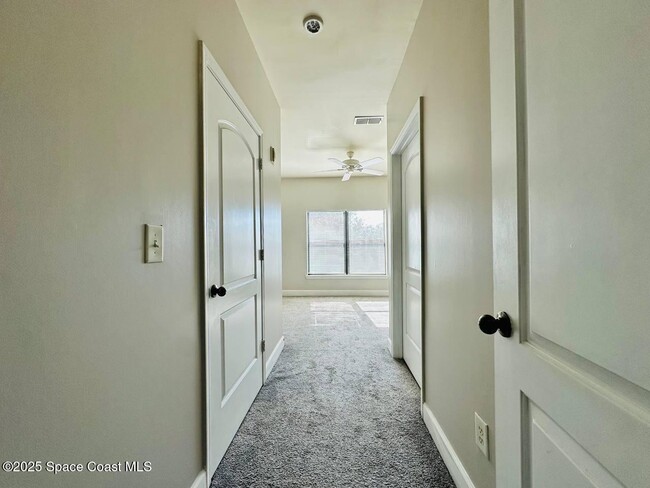 Building Photo - 6460 Borasco Dr