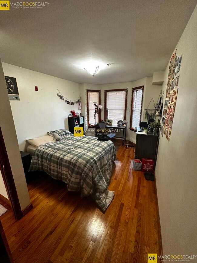 Foto del edificio - 108 Allston St