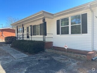 Building Photo - 3545 Thomas Ave