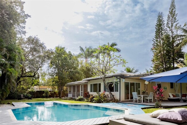 Photo - 750 NE 120th St House