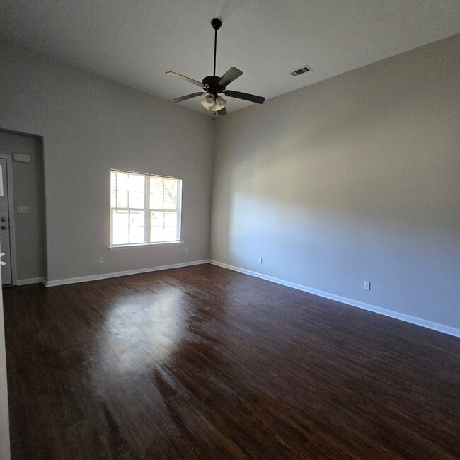 Building Photo - Two-Story Beauty in Olive Branch with Comp...