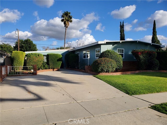 Primary Photo - 624 Maertin Ln