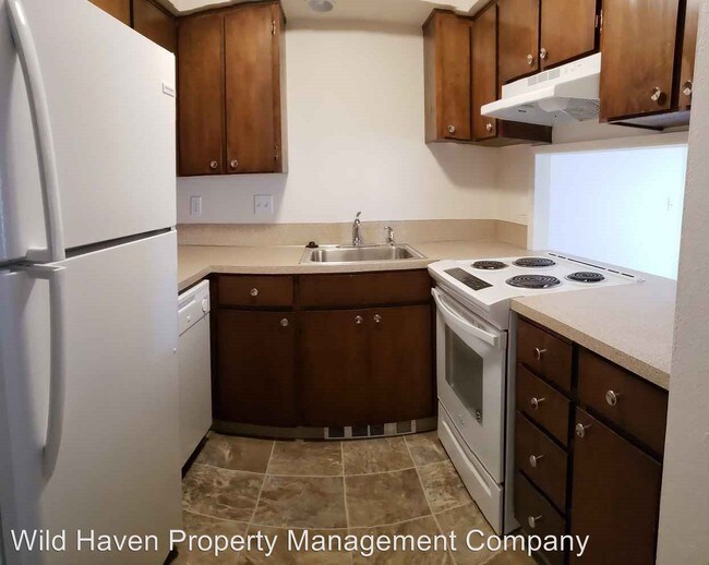 Building Photo - 2605 NE Galloway Ct