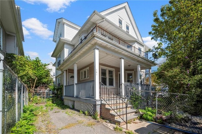 Building Photo - 143-143 Sumter St