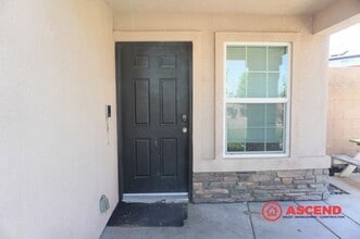 Building Photo - 6907 Englefield Dr