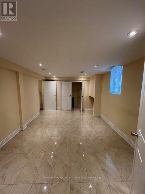 Building Photo - 539 Lightfoot Pl