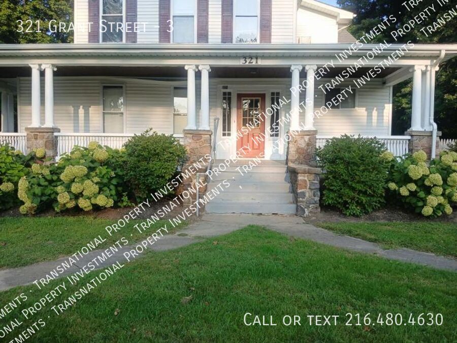 Primary Photo - Charming 2 Bedroom in Geneva