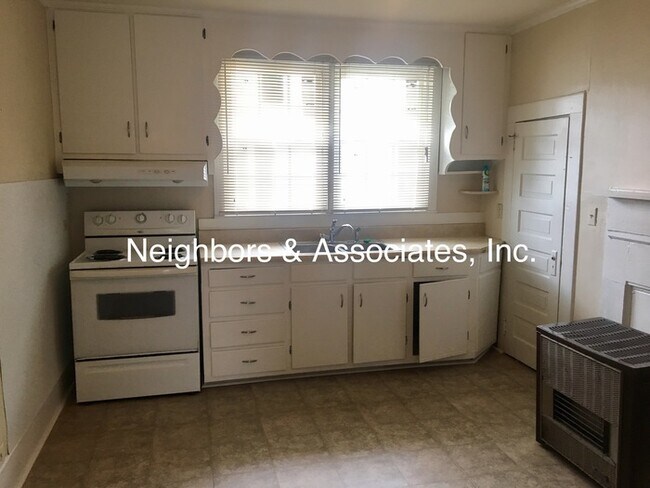 Foto del edificio - 604 E Church St