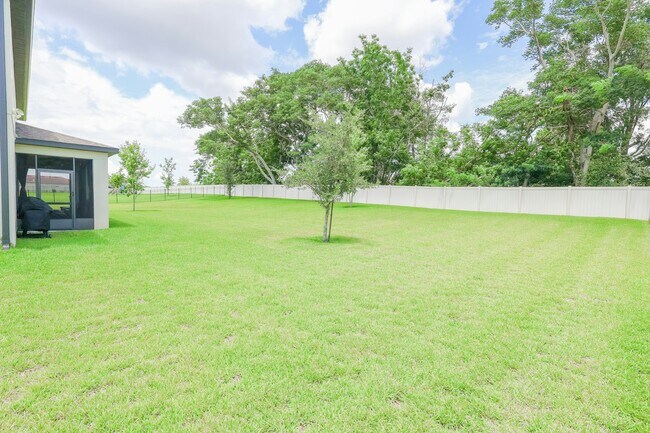 Foto del edificio - 9841 Cabernet Ave