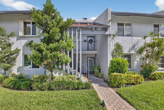 Building Photo - 6525 S Oriole Blvd