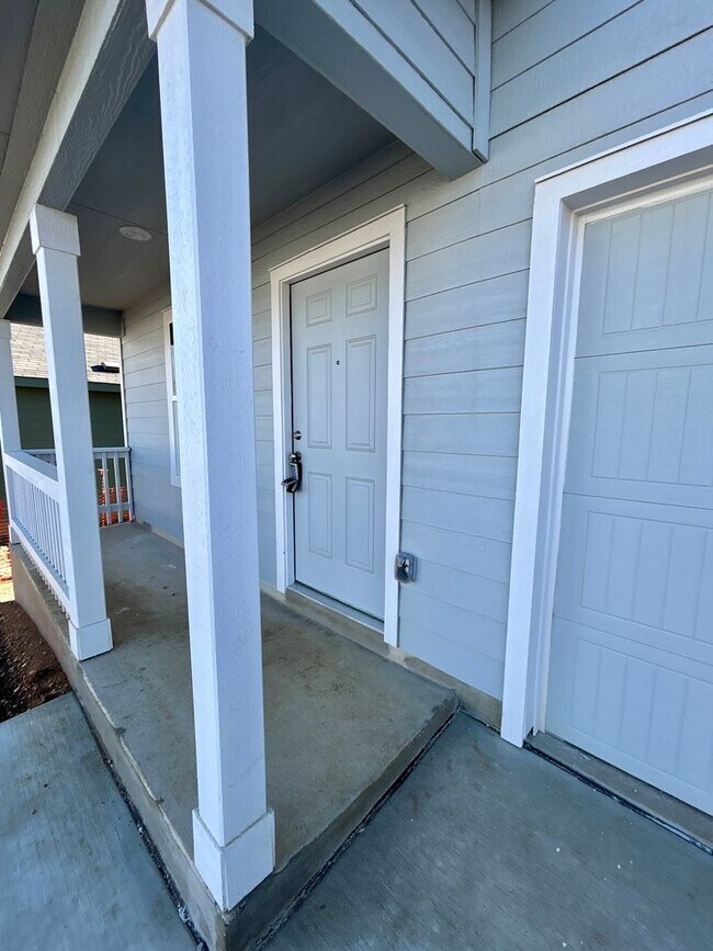 Foto del edificio - 5974 Companion Lp