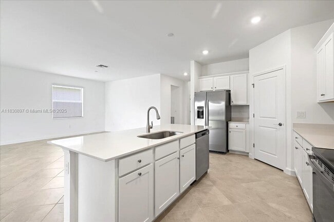 Building Photo - 20524 Copperhead Dr