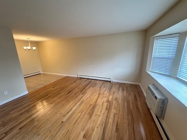 living rm - 1017 W 112th Ave