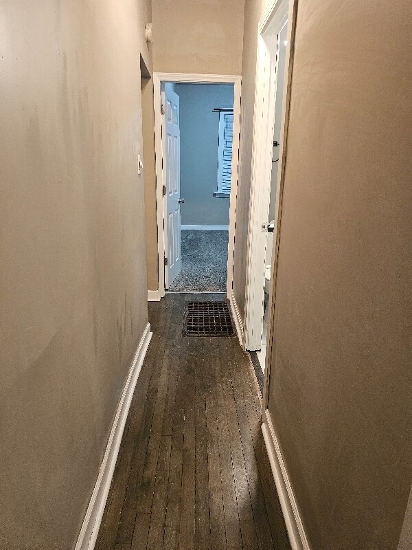 Building Photo - 1338 Van Buren St