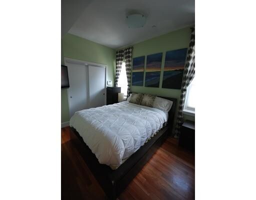 Foto del edificio - 655-659 Tremont St