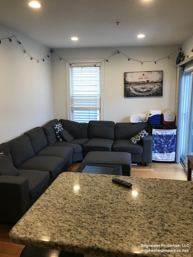 Foto del edificio - 16 Washburn St