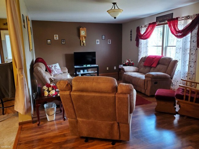 Building Photo - 4 br, 2 bath House - 1670 Fresno Rd NW