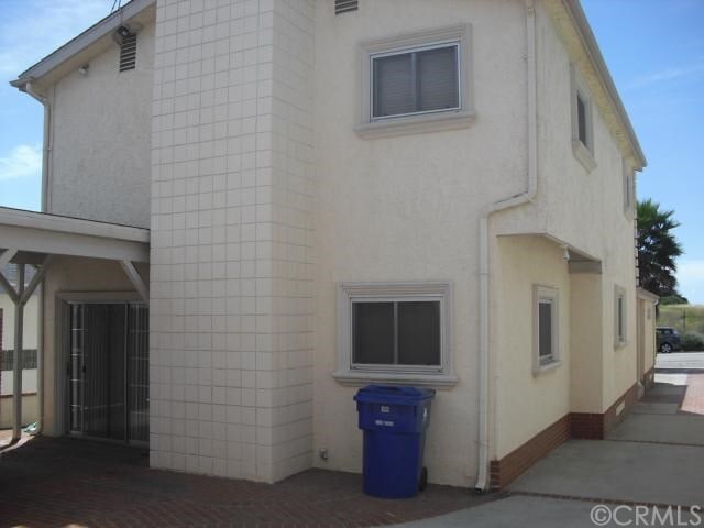 Building Photo - 325 Waterview St