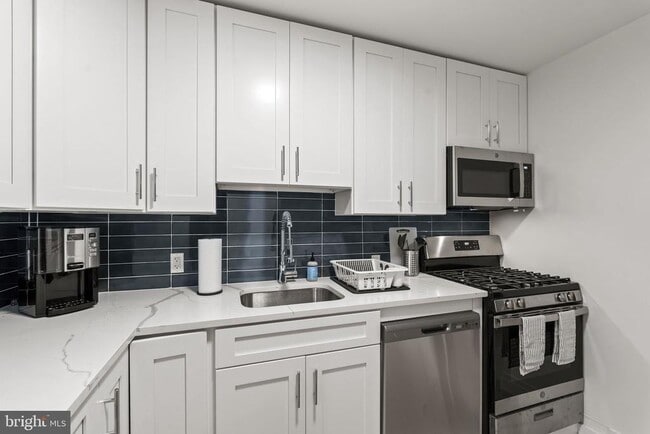 Foto del edificio - 100 W Taylor Run Pkwy