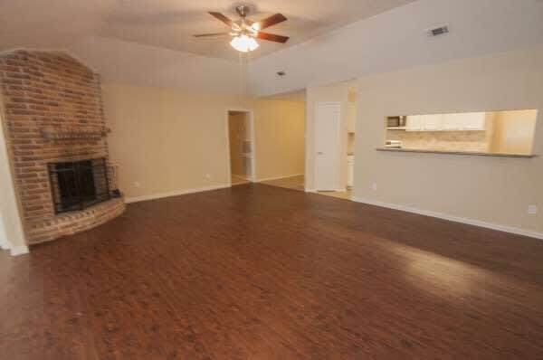 Building Photo - 2802 Plymouth Colony Dr