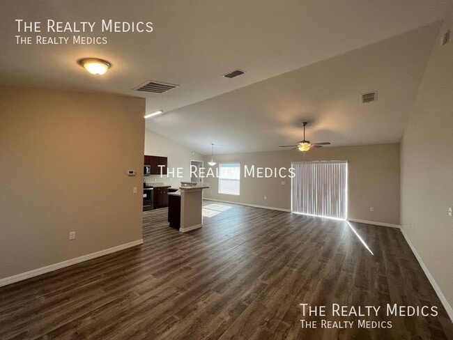 Building Photo - 14635 SW 25th Terrace