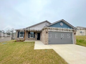 Building Photo - 1110 Brookhaven Dr