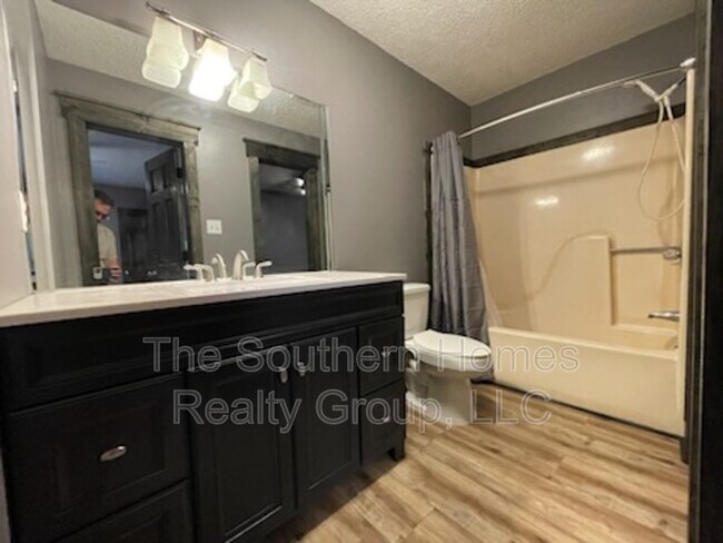 Foto del edificio - 1601 Wildwood Ave SE