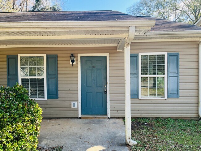 Building Photo - 105 Granite St